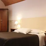 Bed & Tower 3* بيزا