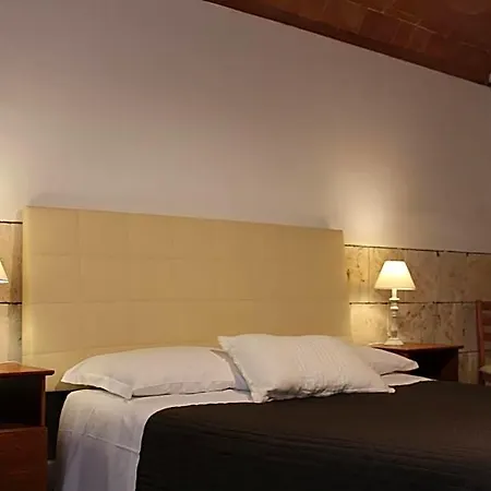 Bed & Tower 3* Pisa