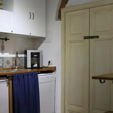 Bed & Tower Bed & Breakfast