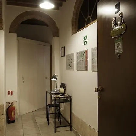 Bed & Tower 3* Pisa
