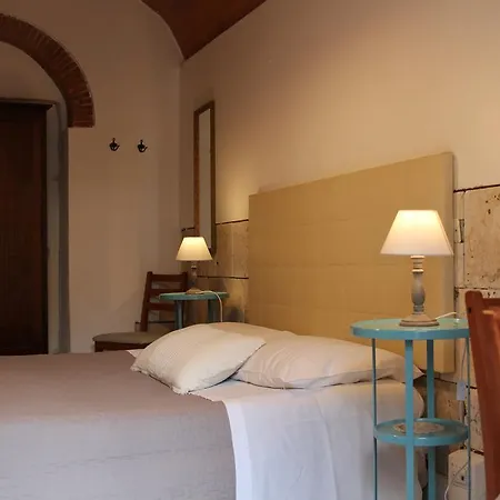 Bed & Tower Couette-café Pise