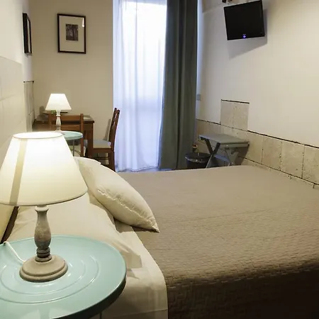 Bed & Tower 피사