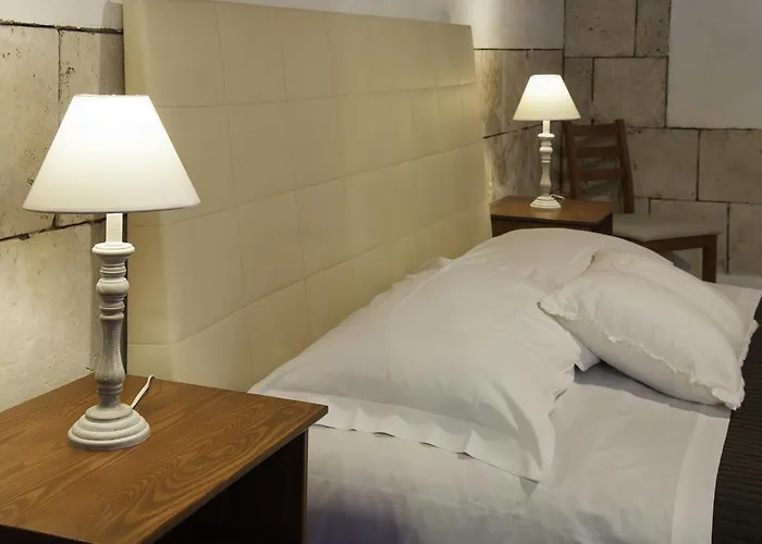 Bed & Tower 3*
